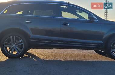 Внедорожник / Кроссовер Audi Q7 2012 в 