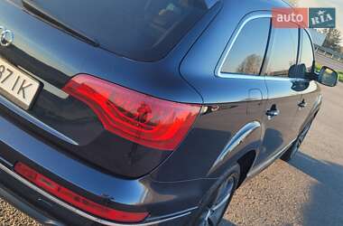 Внедорожник / Кроссовер Audi Q7 2012 в 
