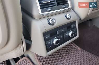 Внедорожник / Кроссовер Audi Q7 2012 в 