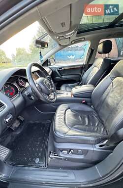 Внедорожник / Кроссовер Audi Q7 2010 в 