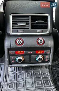 Внедорожник / Кроссовер Audi Q7 2010 в 