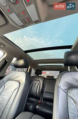 Внедорожник / Кроссовер Audi Q7 2010 в 