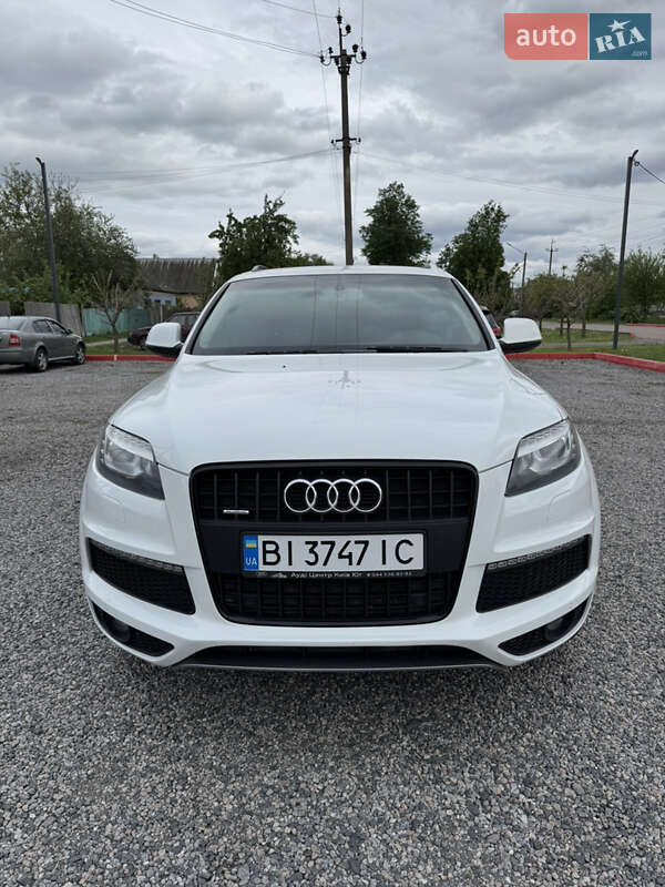 Внедорожник / Кроссовер Audi Q7 2012 в 