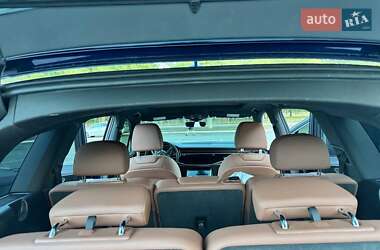 Внедорожник / Кроссовер Audi Q7 2021 в 