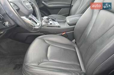 Позашляховик / Кросовер Audi Q7 2017 в 