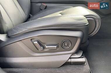 Внедорожник / Кроссовер Audi Q7 2021 в 