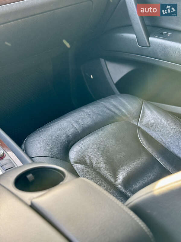 Позашляховик / Кросовер Audi Q7 2010 в Чернігові