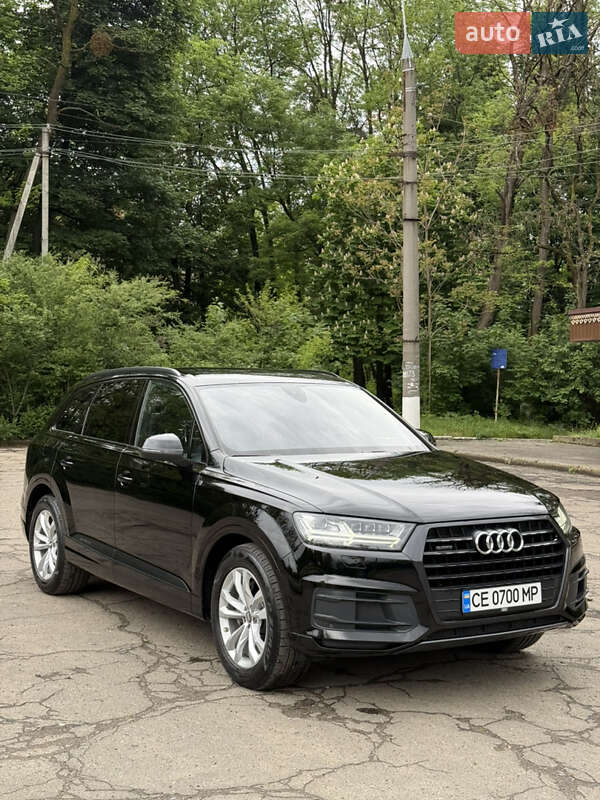 Позашляховик / Кросовер Audi Q7 2019 в Чернівцях