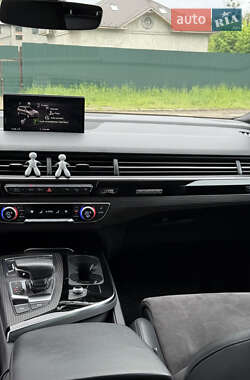 Внедорожник / Кроссовер Audi Q7 2019 в 