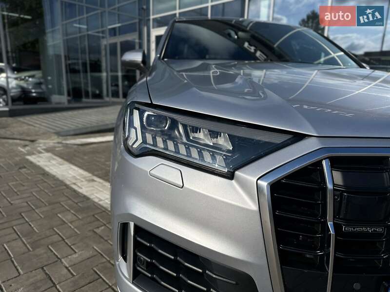 Внедорожник / Кроссовер Audi Q7 2020 в Умани