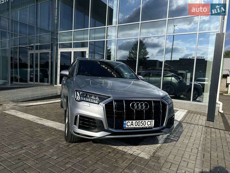 Внедорожник / Кроссовер Audi Q7 2020 в Умани