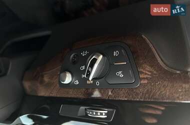 Внедорожник / Кроссовер Audi Q7 2016 в 