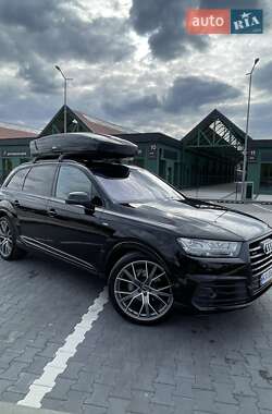 Позашляховик / Кросовер Audi Q7 2017 в Києві