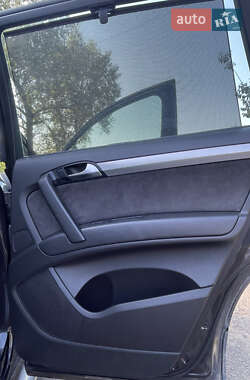 Внедорожник / Кроссовер Audi Q7 2009 в 