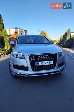 Внедорожник / Кроссовер Audi Q7 2015 в 
