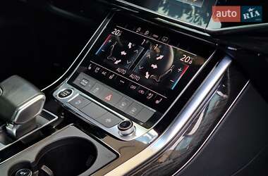 Позашляховик / Кросовер Audi Q7 2021 в 