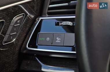 Позашляховик / Кросовер Audi Q7 2021 в 