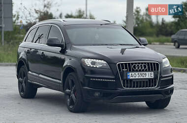 Внедорожник / Кроссовер Audi Q7 2011 в Ужгороде