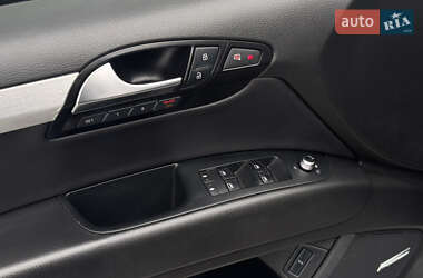 Внедорожник / Кроссовер Audi Q7 2011 в 