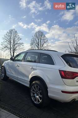 Внедорожник / Кроссовер Audi Q7 2011 в 