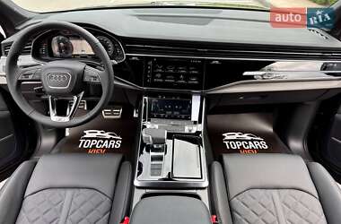 Позашляховик / Кросовер Audi Q7 2025 в 