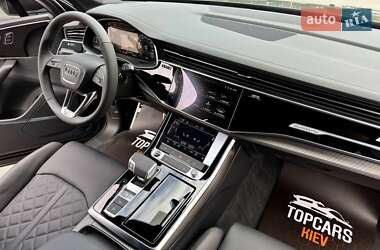 Позашляховик / Кросовер Audi Q7 2025 в 