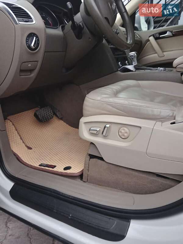 Внедорожник / Кроссовер Audi Q7 2013 в Тернополе