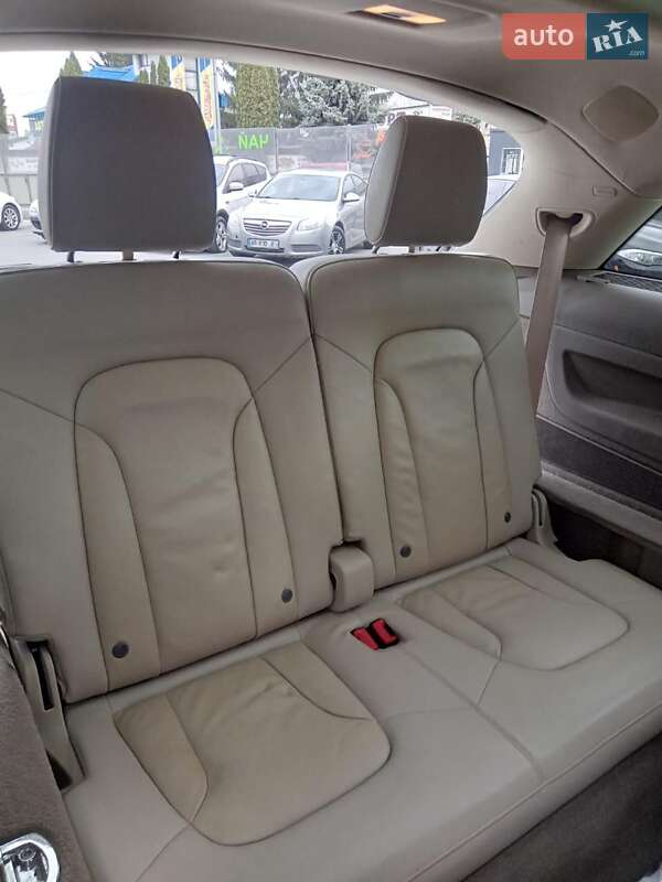 Внедорожник / Кроссовер Audi Q7 2013 в Тернополе