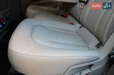 Внедорожник / Кроссовер Audi Q7 2014 в 