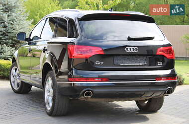 Внедорожник / Кроссовер Audi Q7 2014 в 