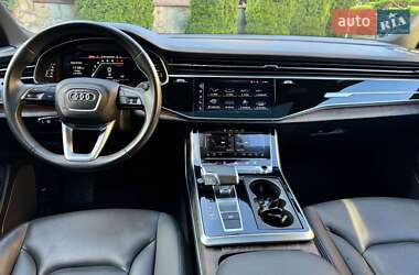 Внедорожник / Кроссовер Audi Q7 2022 в 
