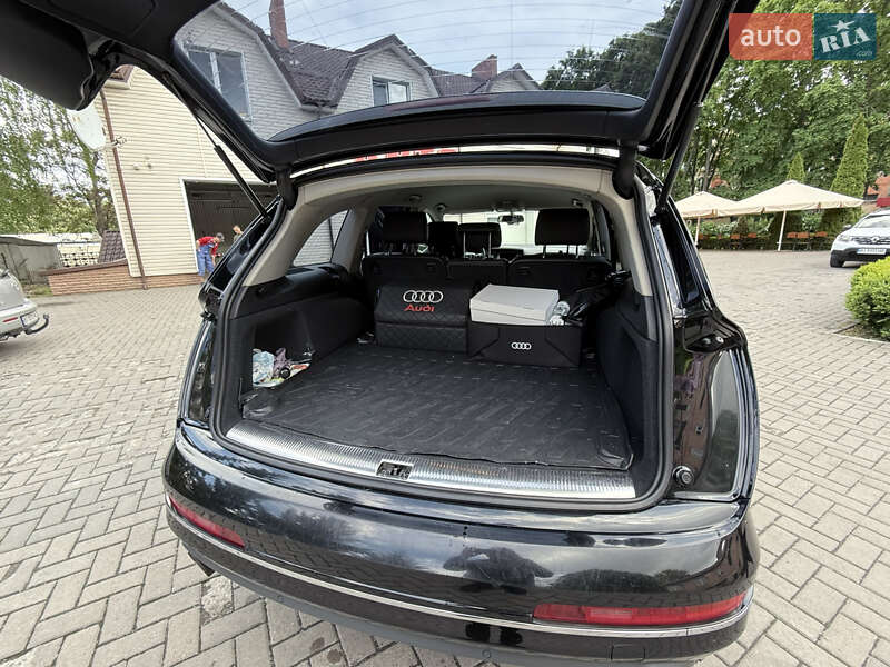 Позашляховик / Кросовер Audi Q7 2014 в Кременчуці