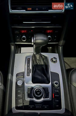 Внедорожник / Кроссовер Audi Q7 2012 в 