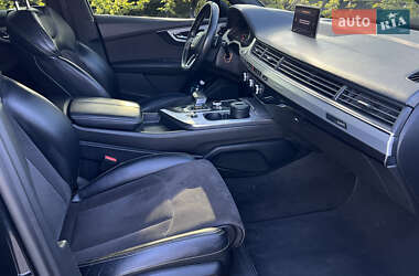 Внедорожник / Кроссовер Audi Q7 2015 в 