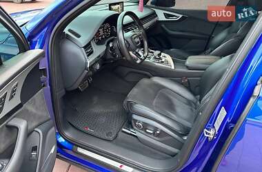 Позашляховик / Кросовер Audi Q7 2016 в 