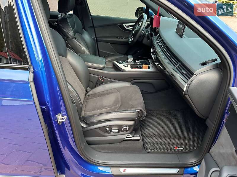 Внедорожник / Кроссовер Audi Q7 2016 в Харькове