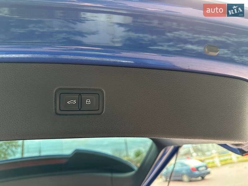 Внедорожник / Кроссовер Audi Q7 2016 в Харькове