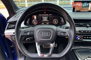 Позашляховик / Кросовер Audi Q7 2016 в 
