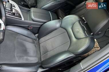 Позашляховик / Кросовер Audi Q7 2016 в 