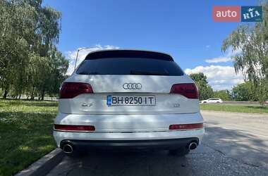 Внедорожник / Кроссовер Audi Q7 2014 в 