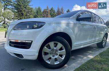 Внедорожник / Кроссовер Audi Q7 2014 в 