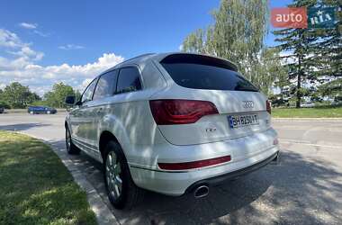 Внедорожник / Кроссовер Audi Q7 2014 в 