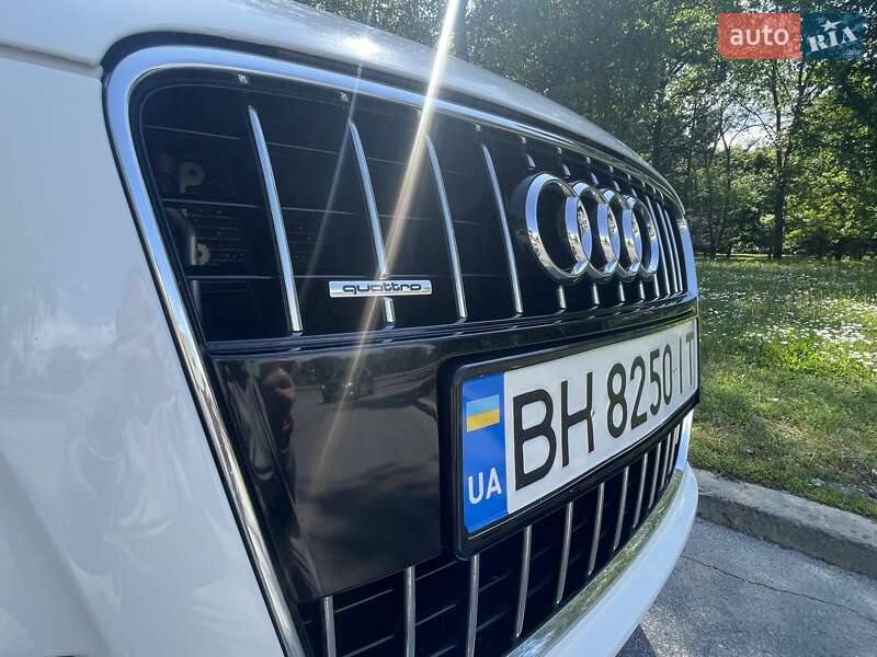 Позашляховик / Кросовер Audi Q7 2014 в Одесі