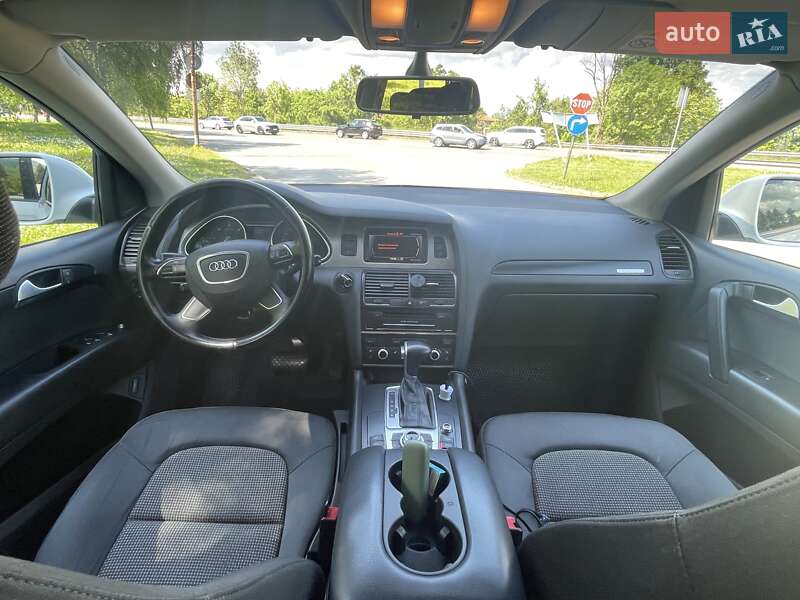 Позашляховик / Кросовер Audi Q7 2014 в Одесі
