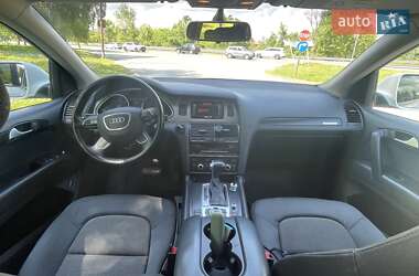 Внедорожник / Кроссовер Audi Q7 2014 в 