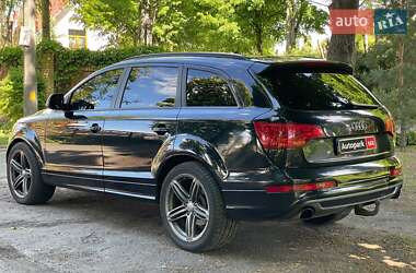 Внедорожник / Кроссовер Audi Q7 2013 в 
