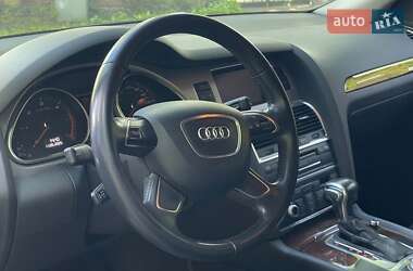 Внедорожник / Кроссовер Audi Q7 2013 в 