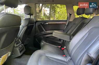 Внедорожник / Кроссовер Audi Q7 2013 в 
