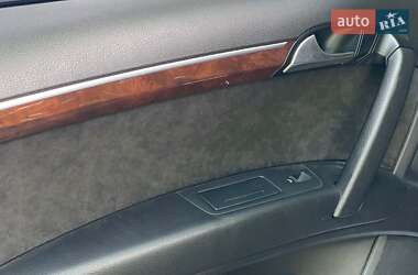 Внедорожник / Кроссовер Audi Q7 2013 в 