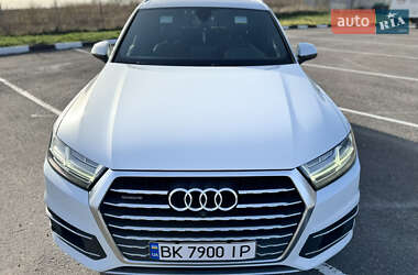 Внедорожник / Кроссовер Audi Q7 2016 в Ровно